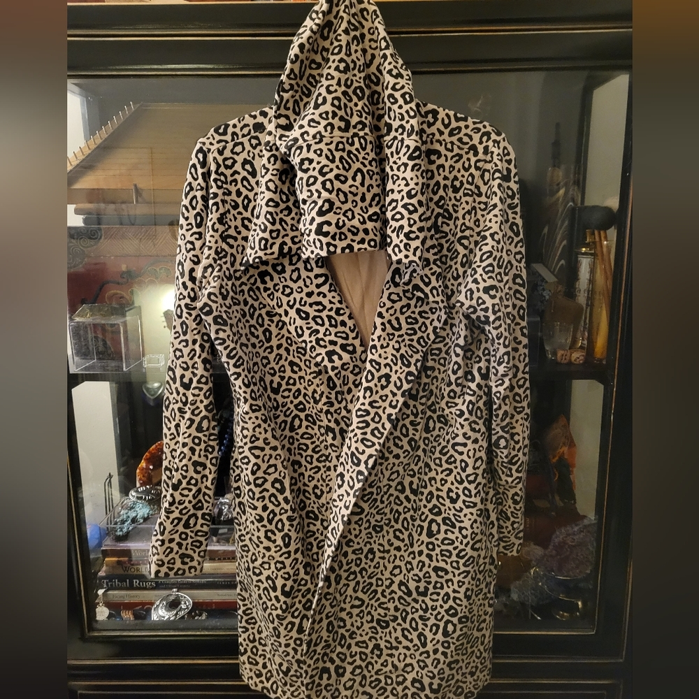 Yala Hooded Activewear Jacket